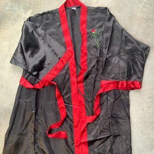 Black and Red Satin Silk Embroidered Rose House Coat bath Robe Lounge Lingerie